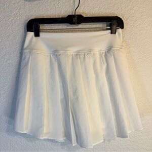Terez Magnolia Pleated Tennis/Pickleball Skort. White size M‎